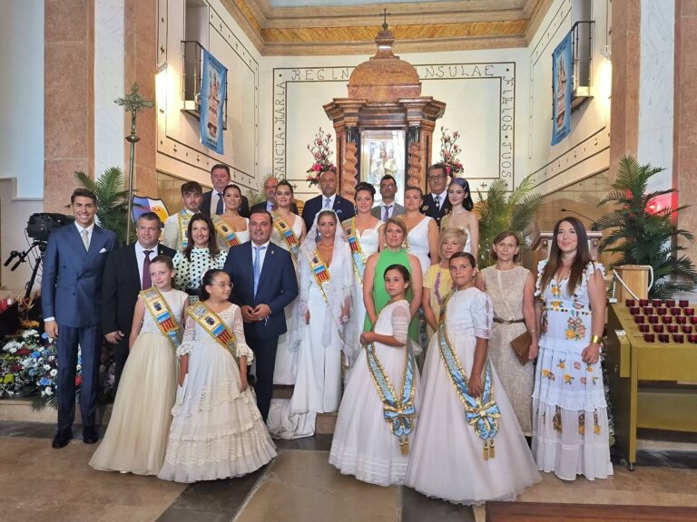 Peñíscola celebra hoy sábado el Día de su Patrona, la Virgen de Ermitana.