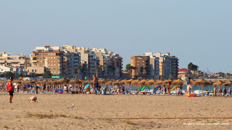 El litoral de la Comunitat prevé una ocupación cercana al 80 % para el fin de semana de San Juan