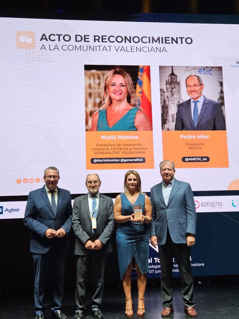 La Comunitat Valenciana recibe un reconocimiento por su dedicación al turismo inteligente