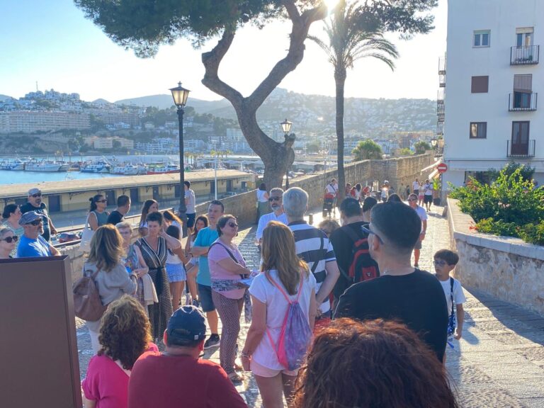 Peñíscola programa visitas guiadas gratuitas todos los días del verano