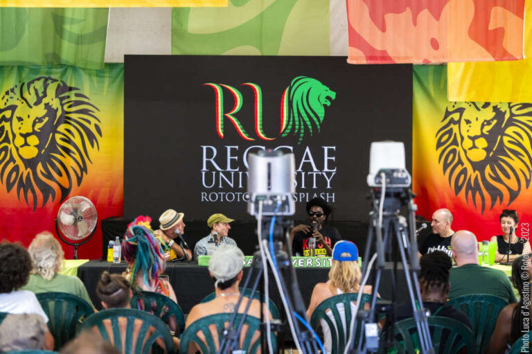 Charlas ‘cara a cara’ entre público y artistas: Reggae University, el templo de la cultura jamaicana del festival Rototom Sunsplash