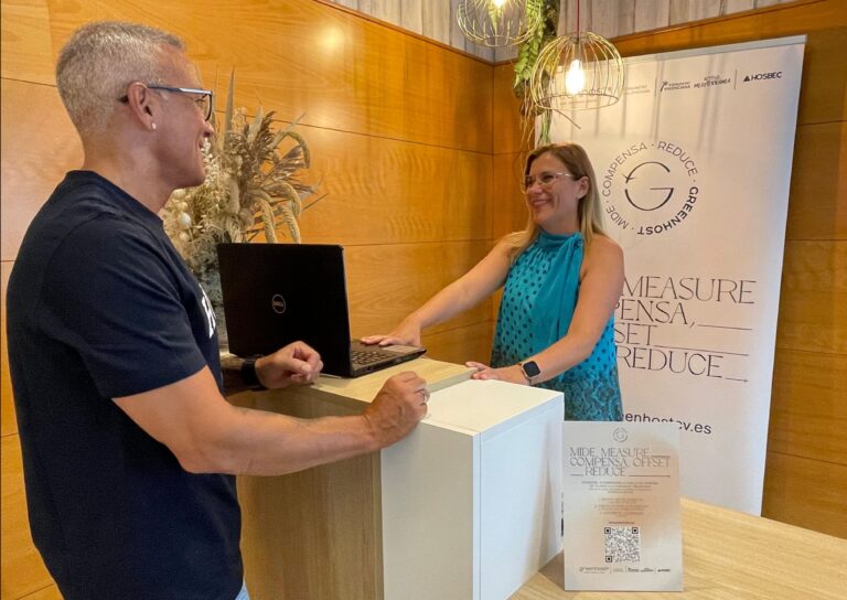 Medio centenar de hoteles de la Comunitat  favorecen la compensación de huella de carbono de sus clientes