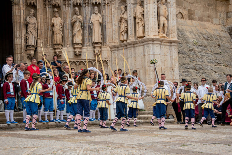 La penúltima jornada del 55 Sexenni la protagoniza el Gremi d’Arts i Oficis